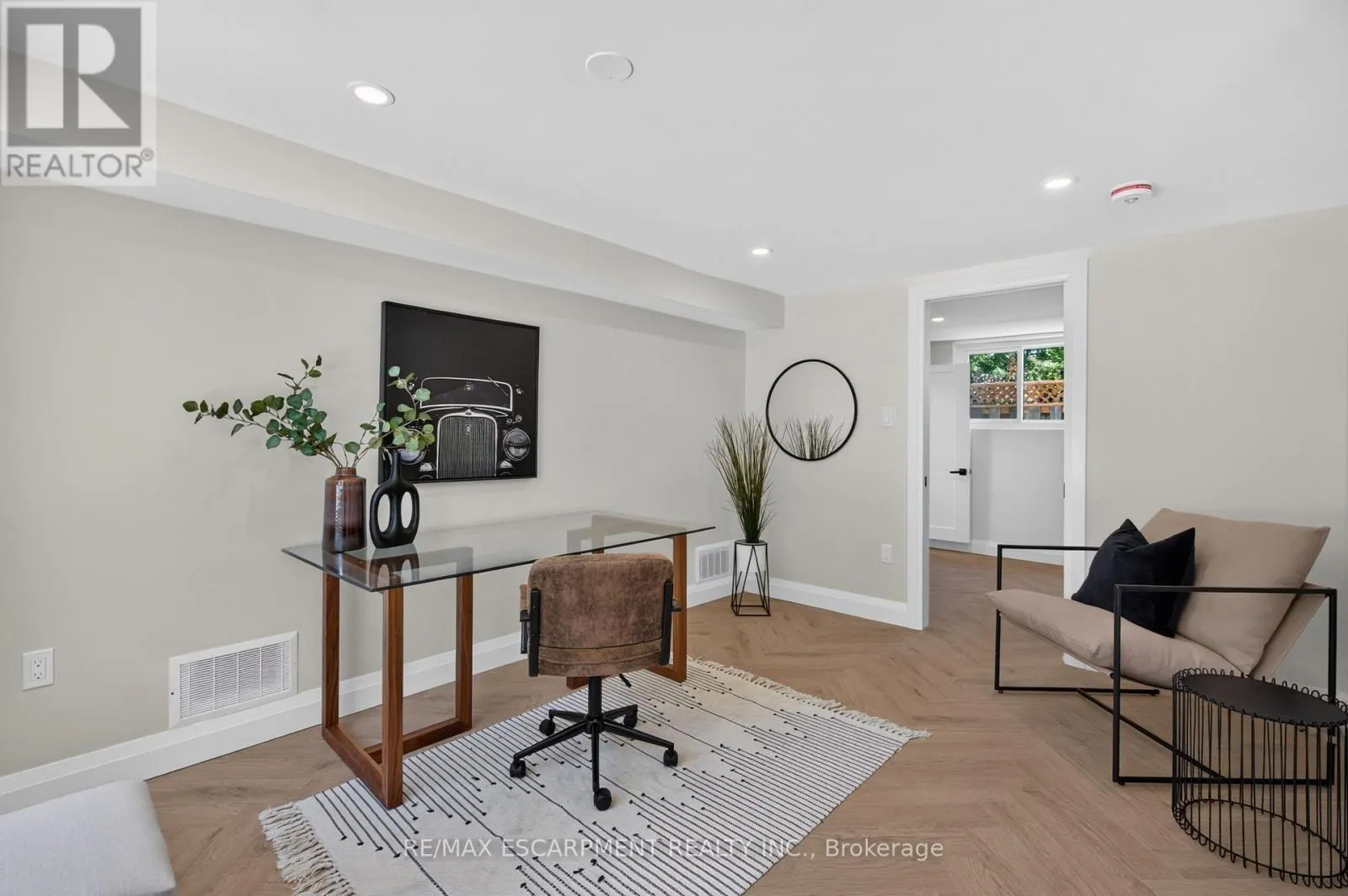 3028 EVA DRIVE