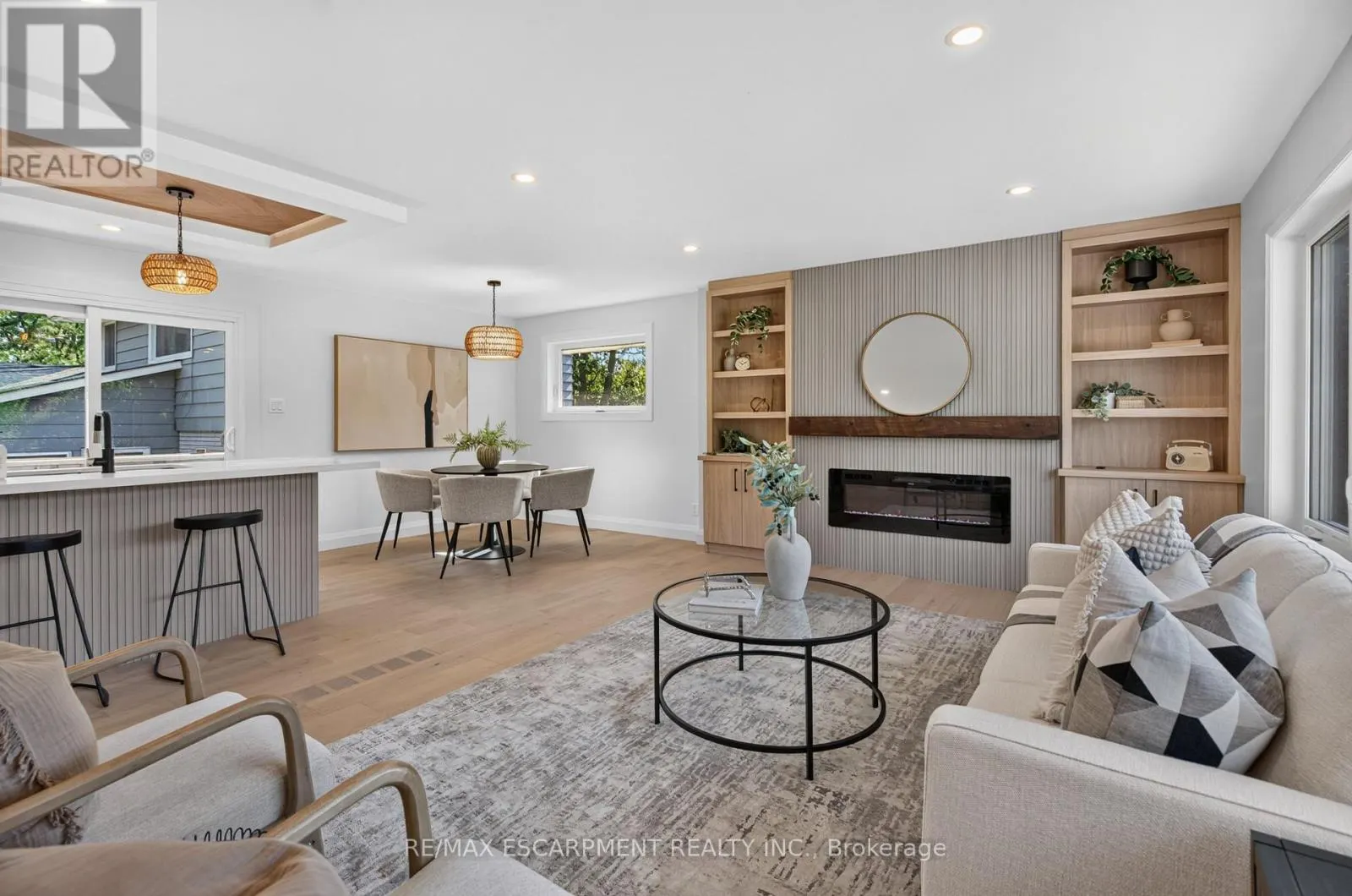 3028 EVA DRIVE