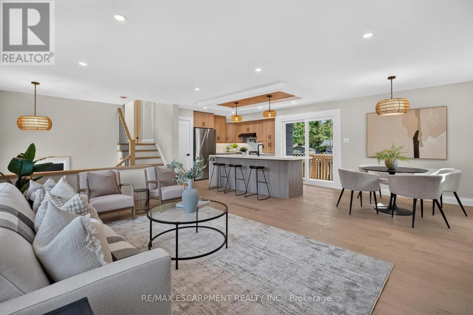 3028 EVA DRIVE