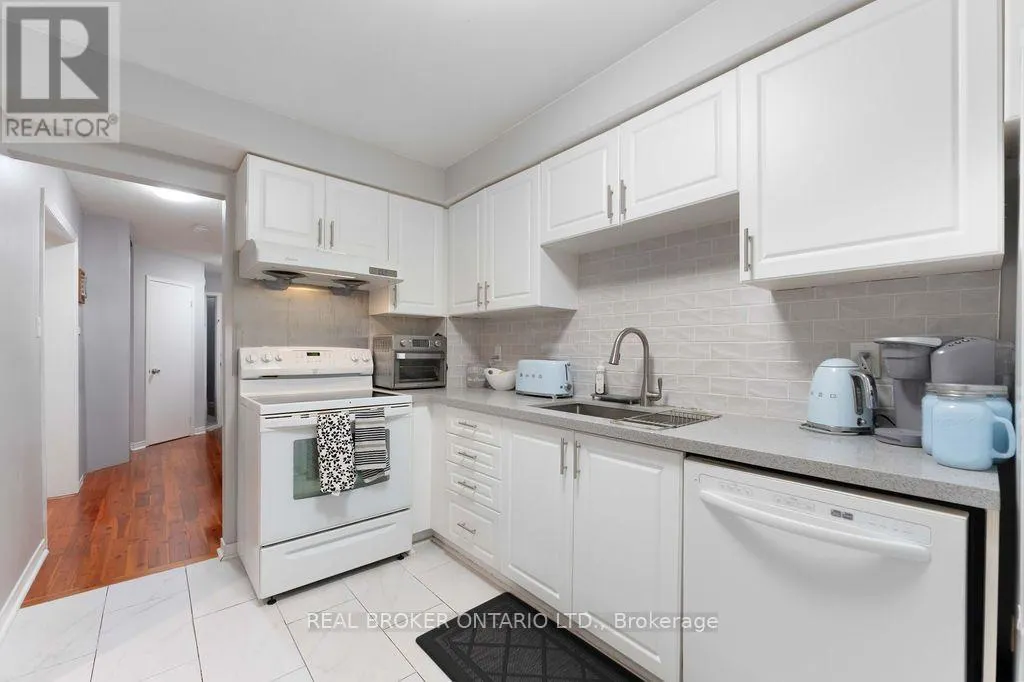 3341 BOBWHITE MEWS