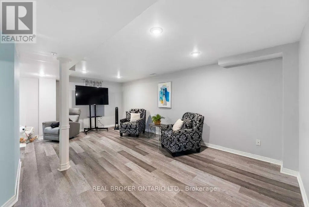 3341 BOBWHITE MEWS