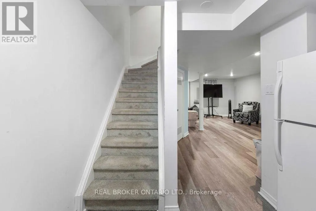 3341 BOBWHITE MEWS