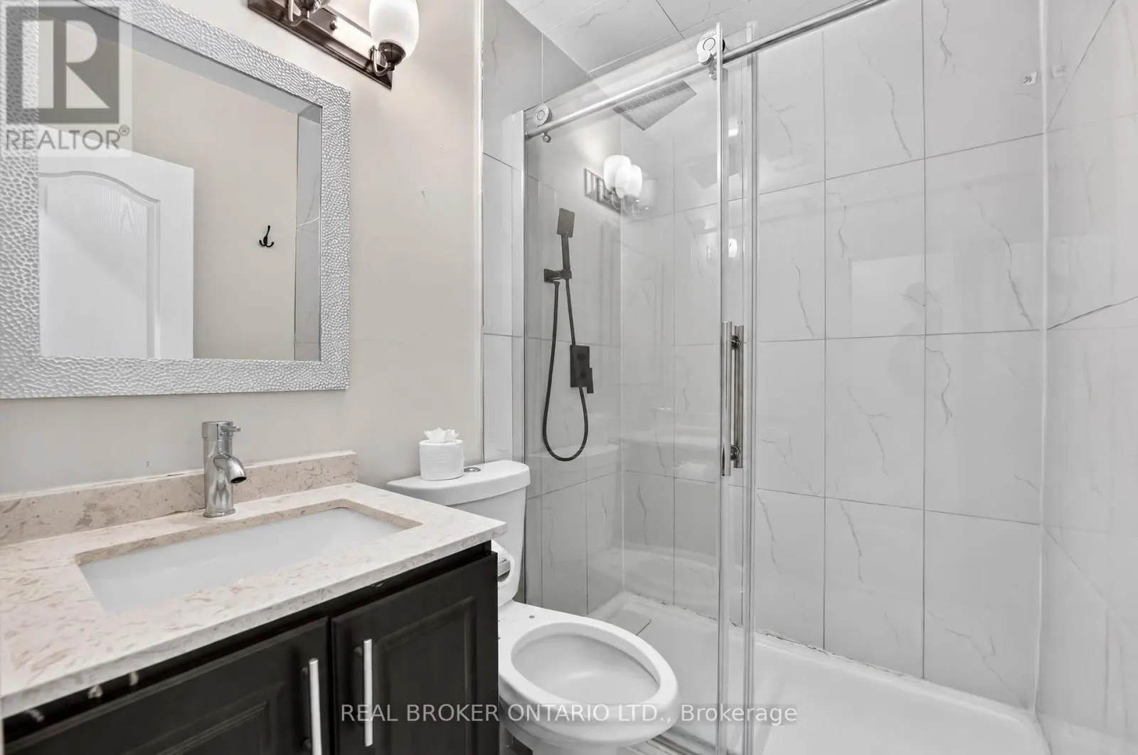 27 VANGE CRESCENT