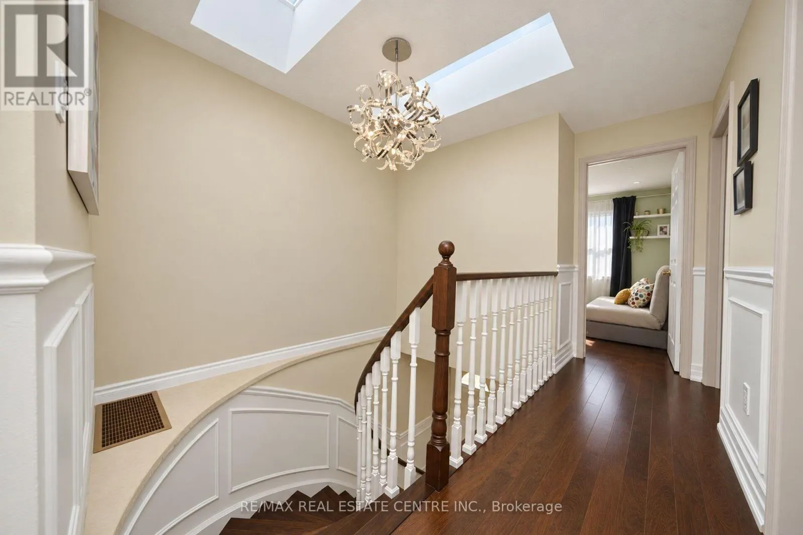 32 MCKINNON AVENUE