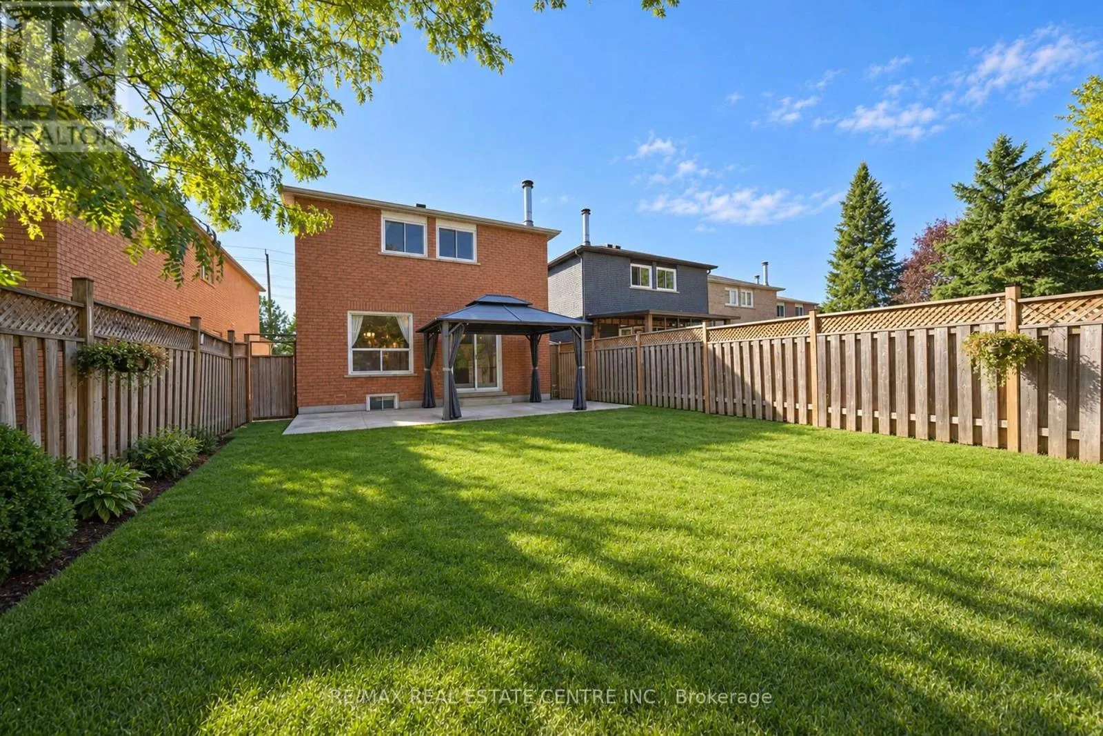 32 MCKINNON AVENUE