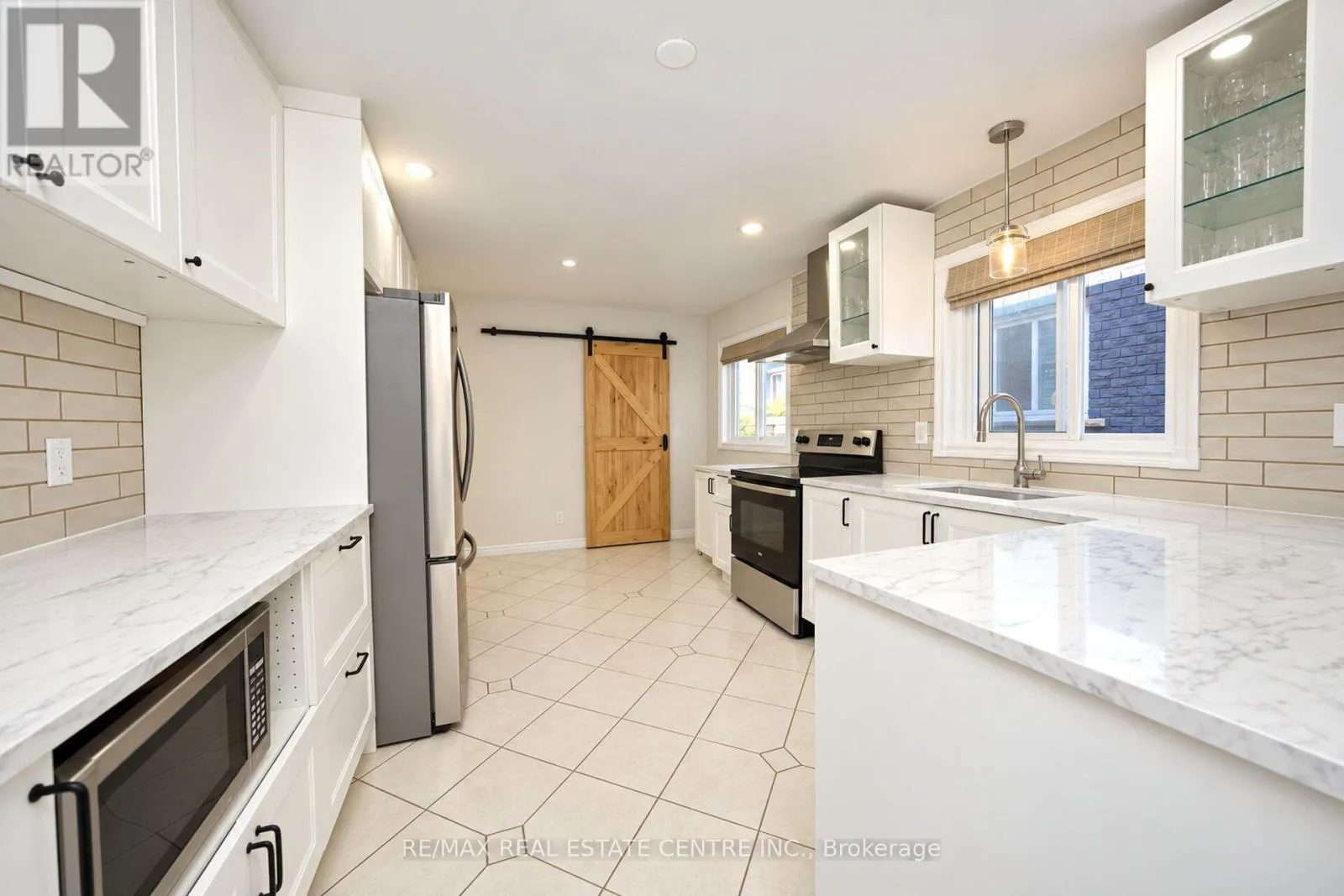 32 MCKINNON AVENUE