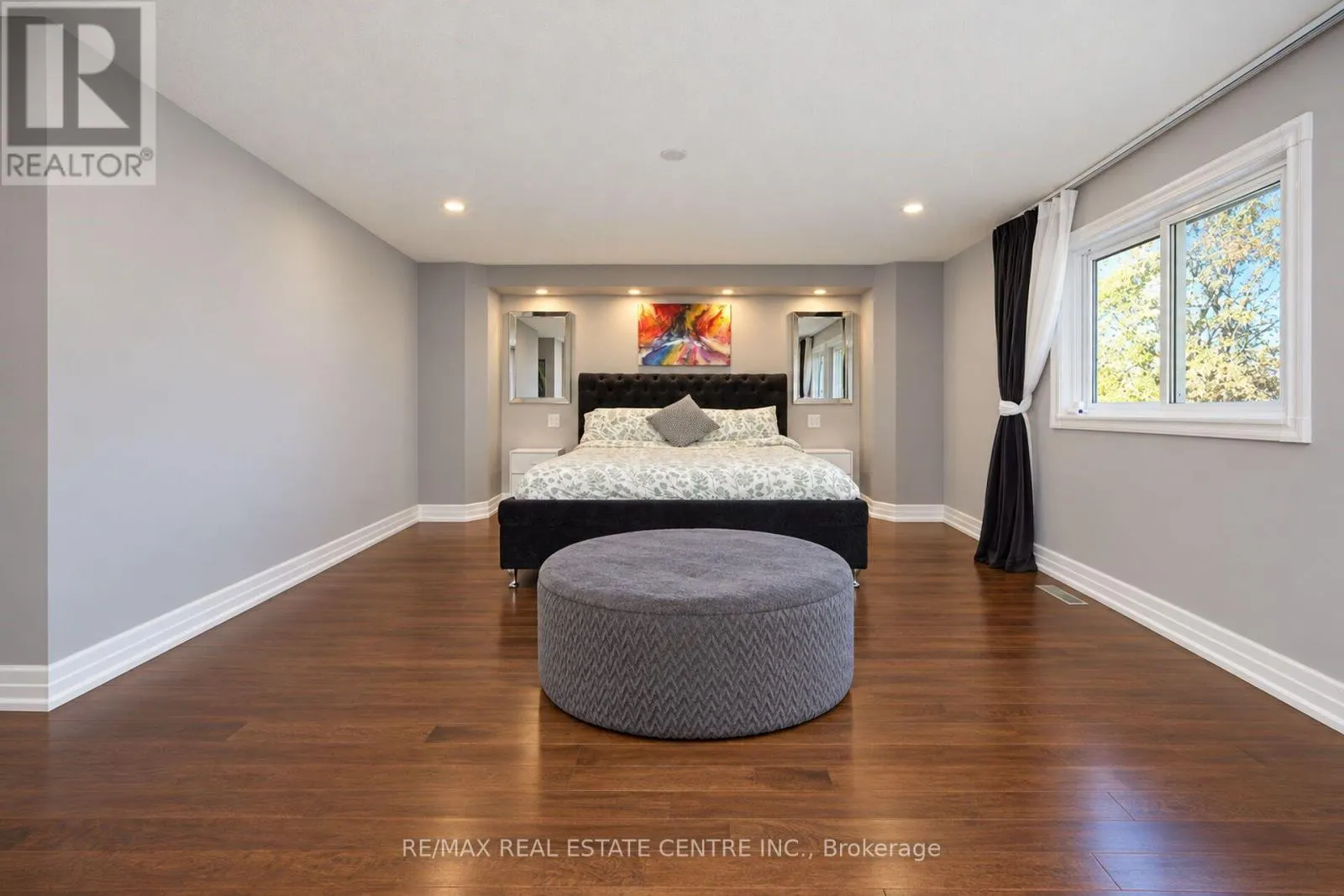 32 MCKINNON AVENUE