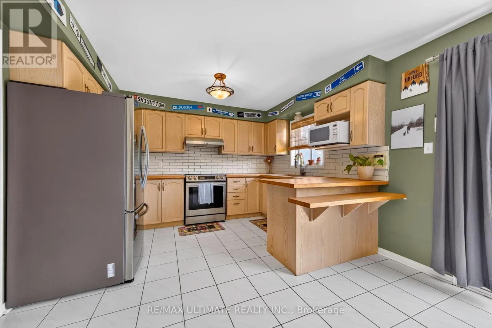 96 CRESTHAVEN ROAD