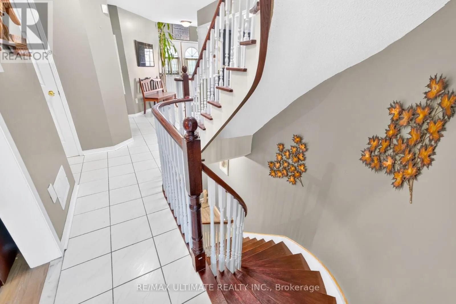 96 CRESTHAVEN ROAD