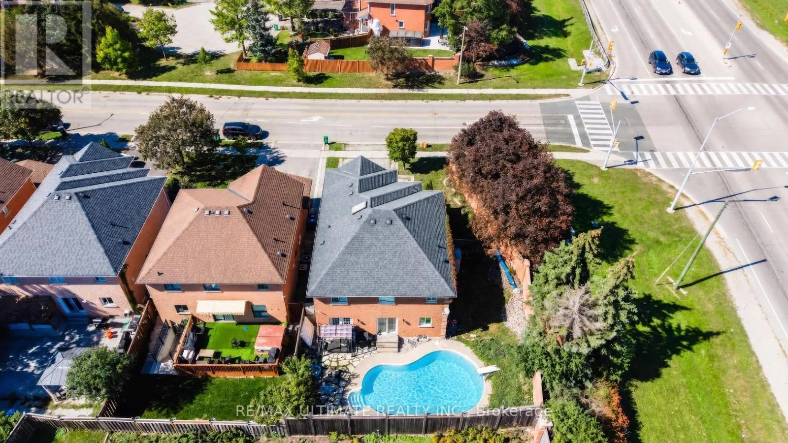 96 CRESTHAVEN ROAD