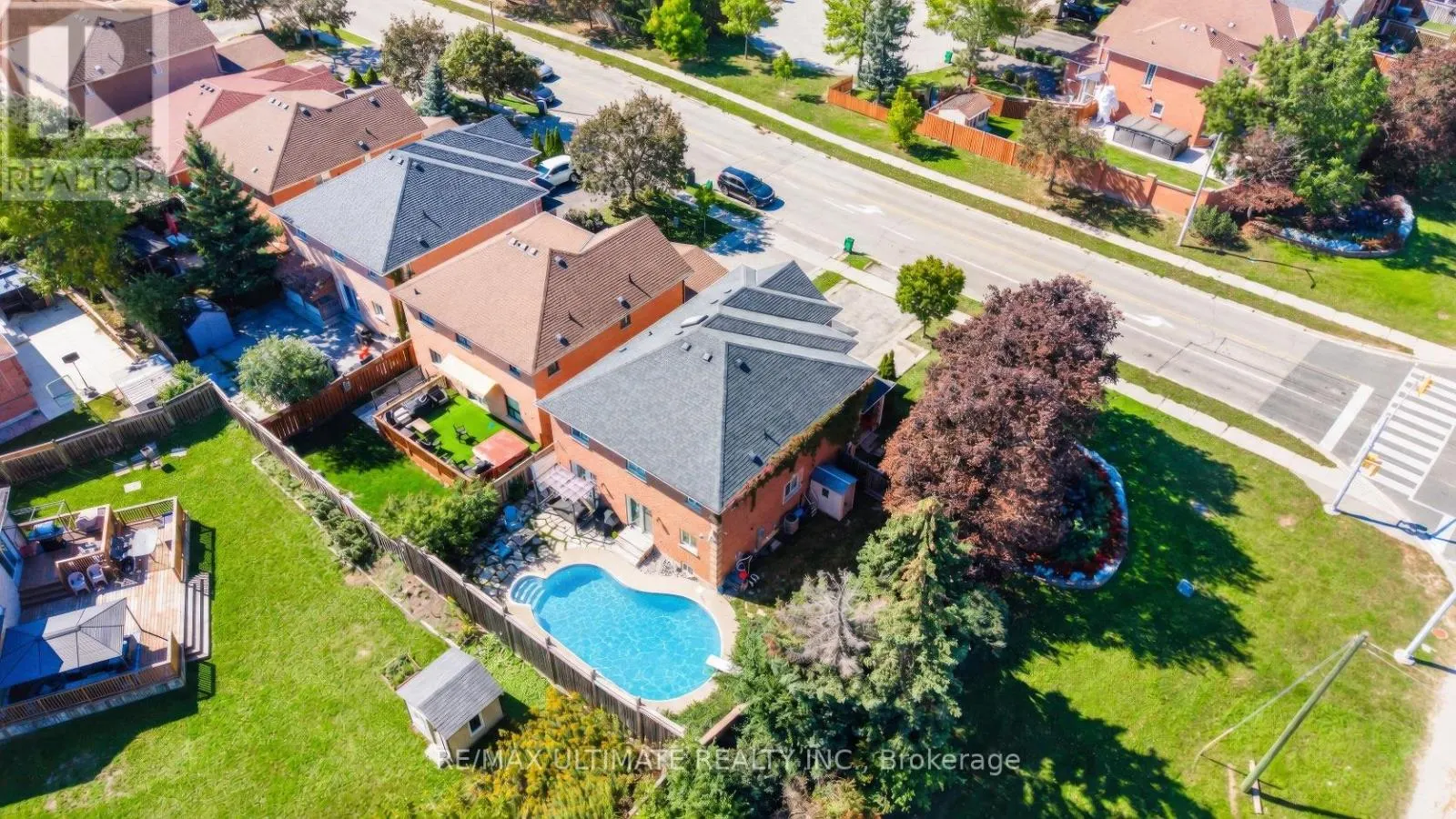 96 CRESTHAVEN ROAD