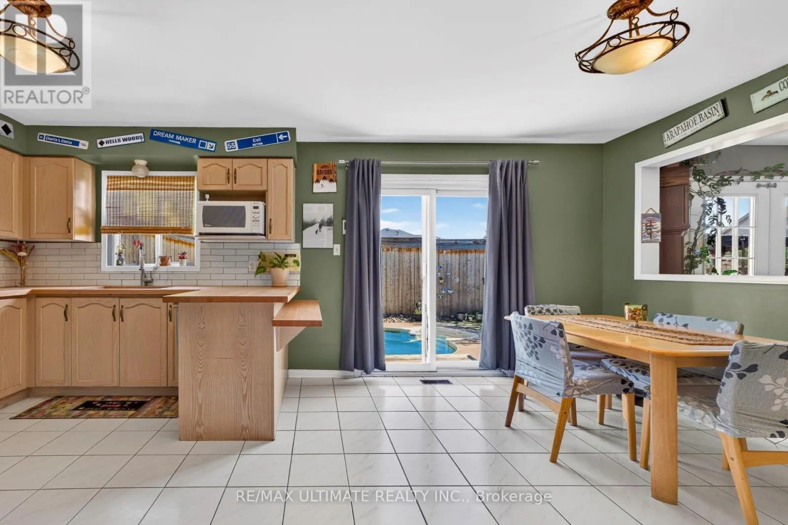 96 CRESTHAVEN ROAD