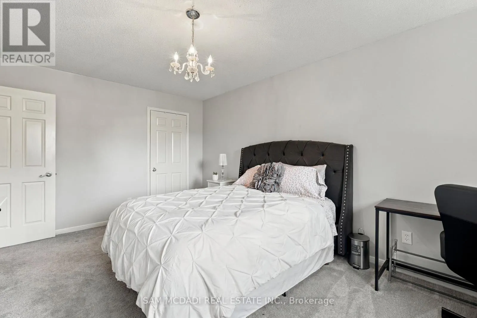 1138 VANIER DRIVE