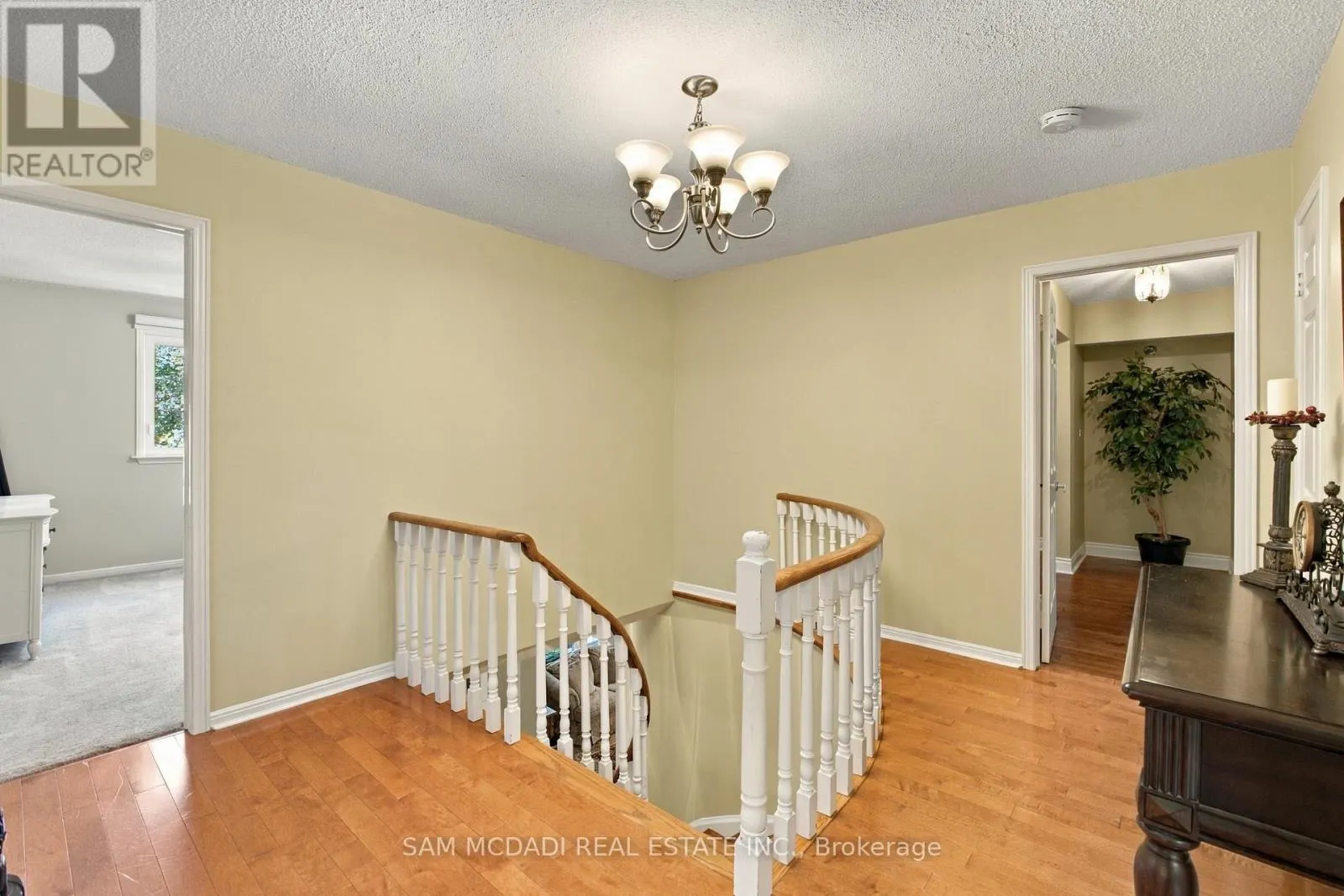 1138 VANIER DRIVE