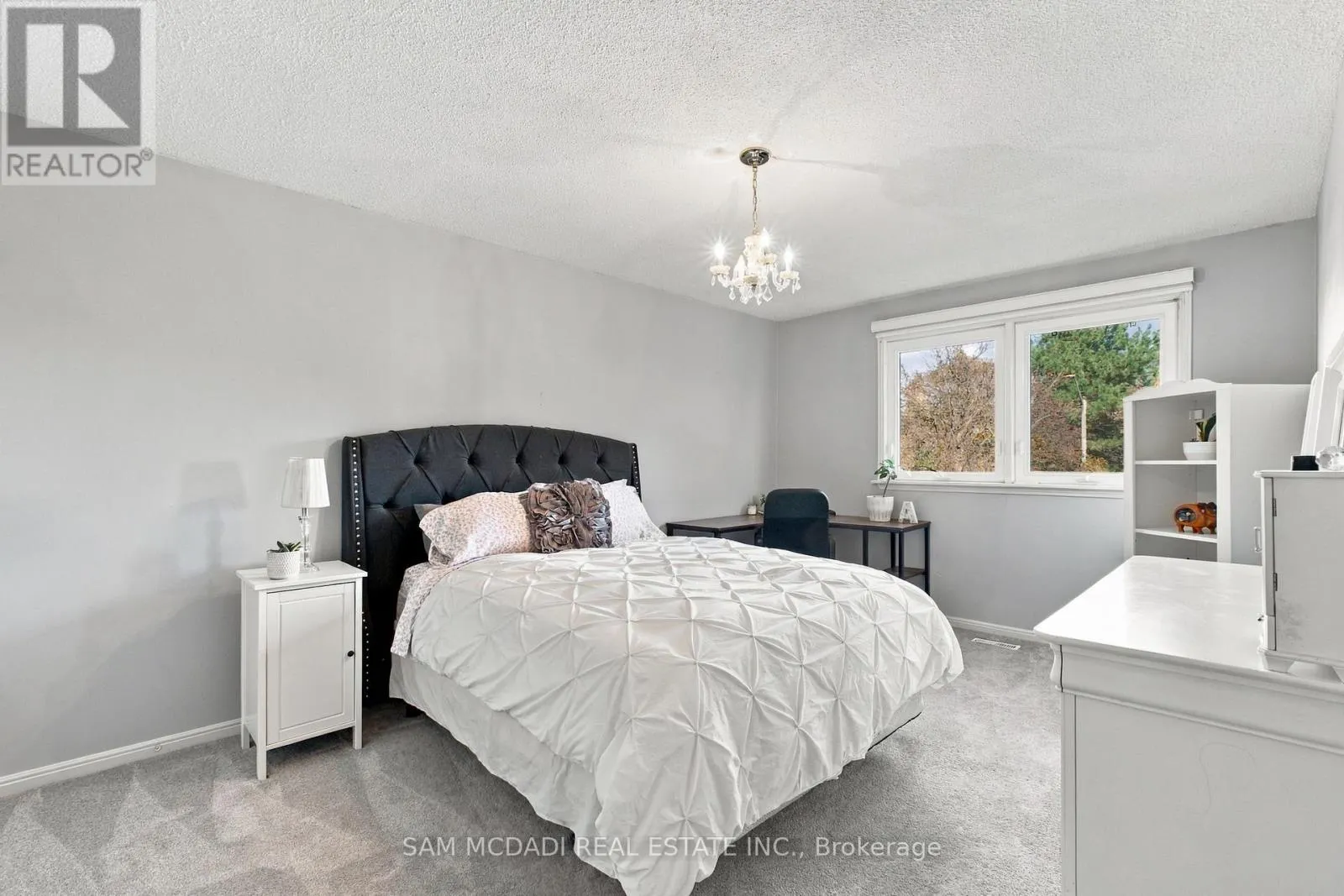 1138 VANIER DRIVE