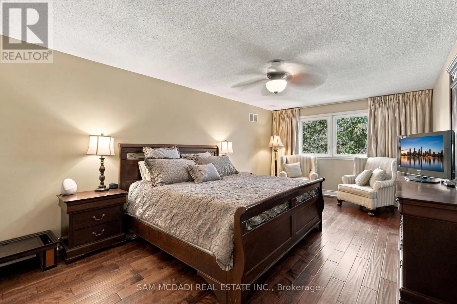1138 VANIER DRIVE