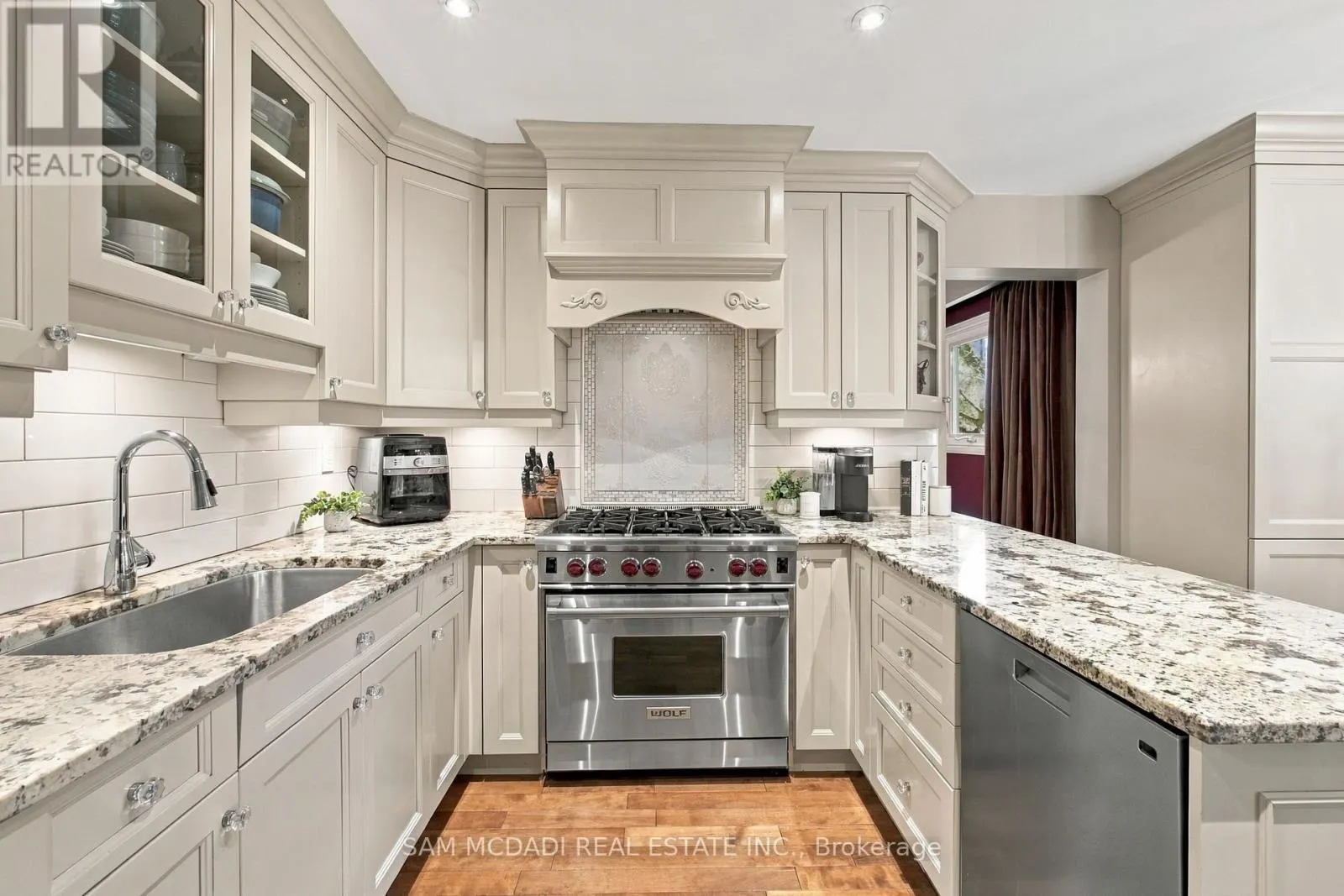 1138 VANIER DRIVE