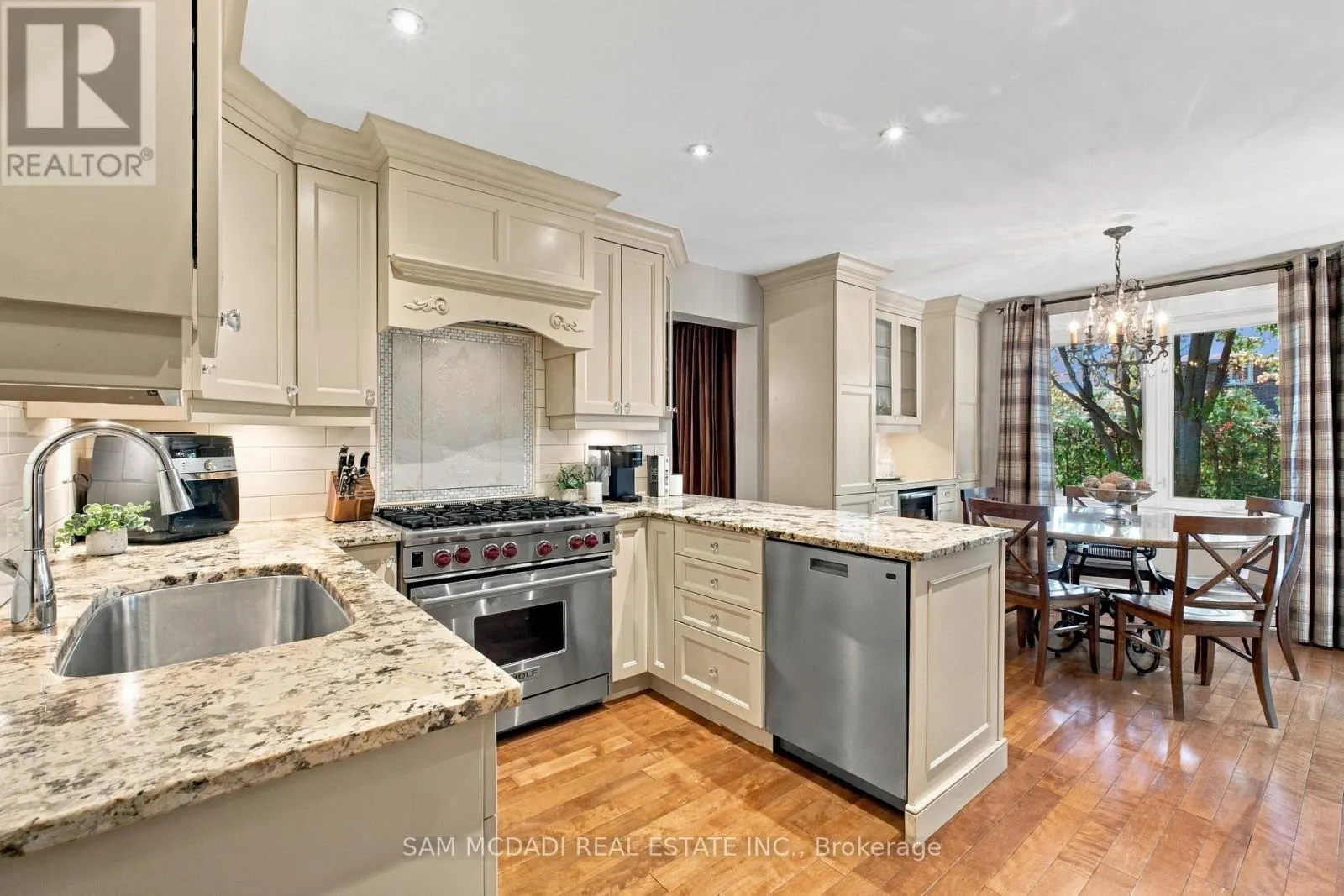 1138 VANIER DRIVE
