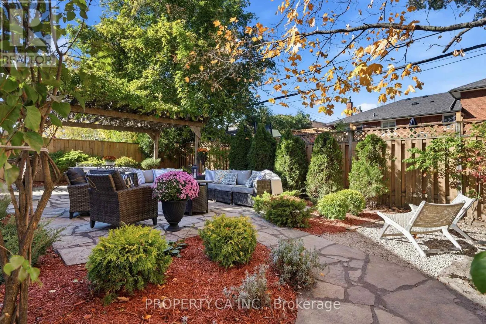 67 ROSSBURN DRIVE
