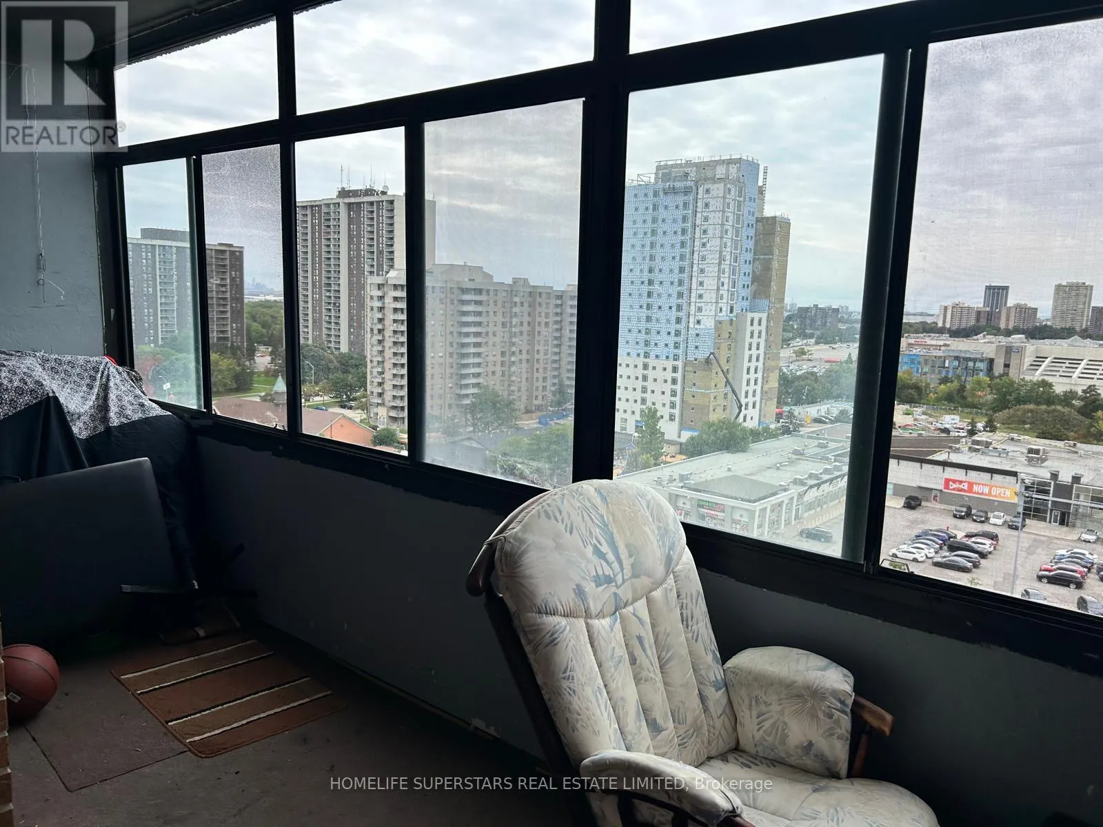 1410 - 15 KENSINGTON ROAD