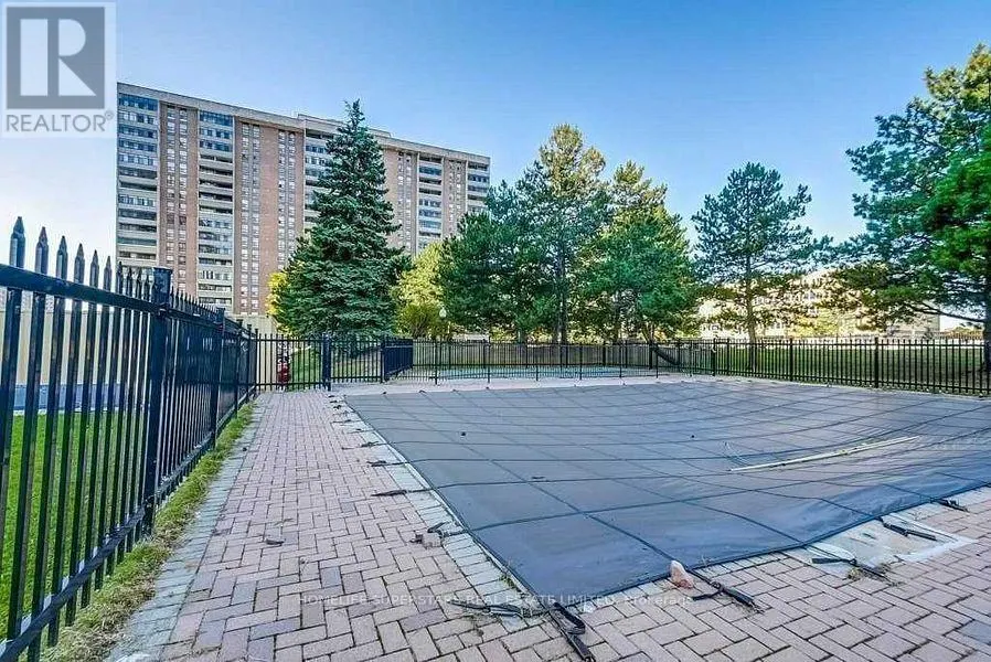 1410 - 15 KENSINGTON ROAD