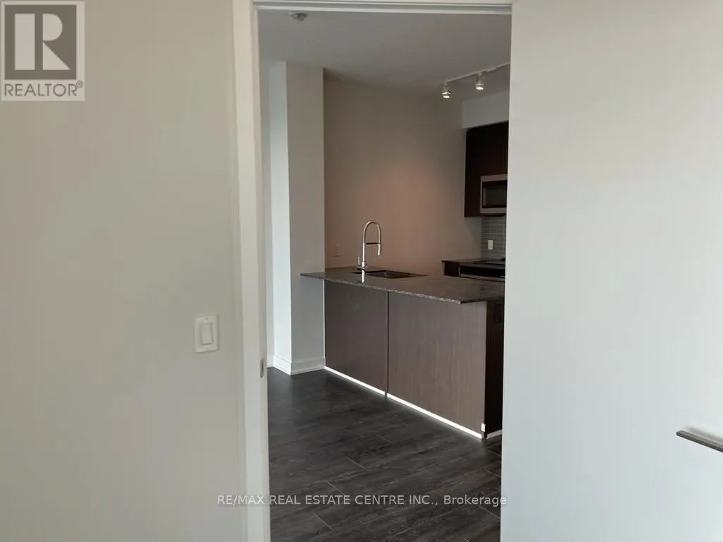 3021 - 4055 PARKSIDE VILLAGE DRIVE