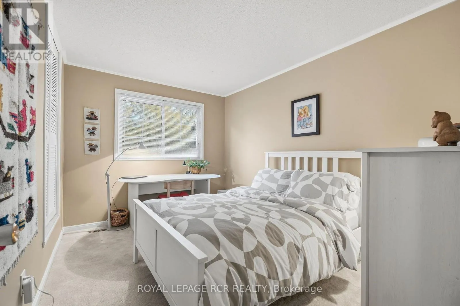 62 WRIGHT CRESCENT