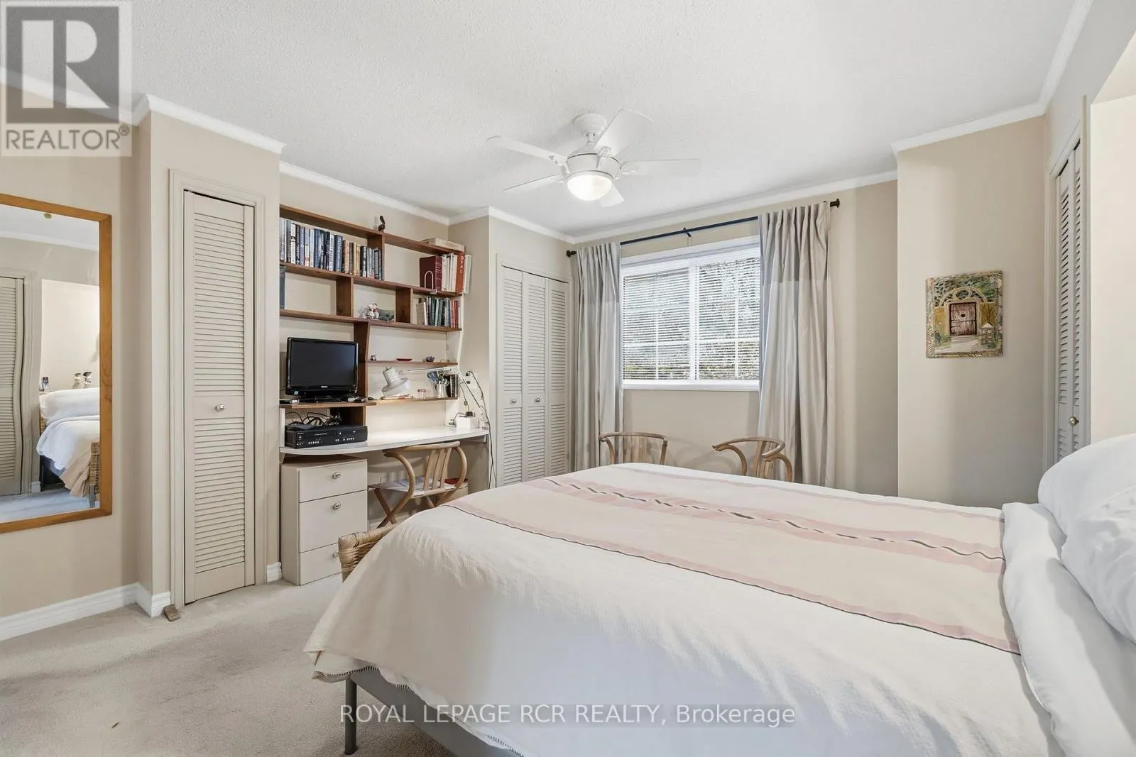 62 WRIGHT CRESCENT