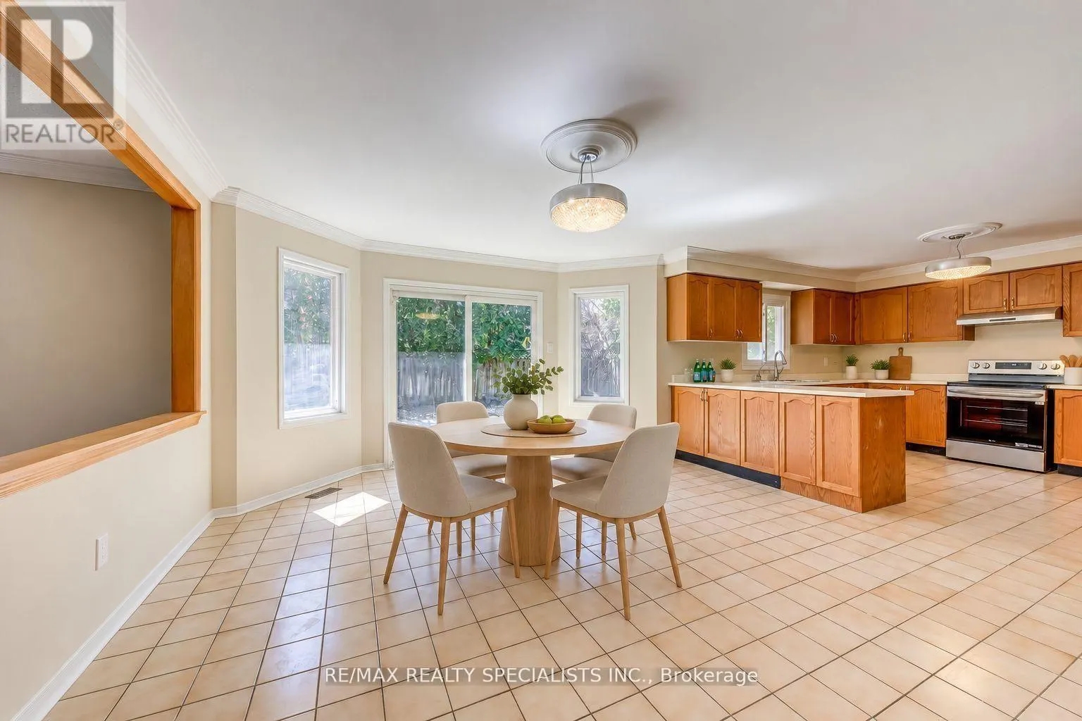 102 SUNFOREST DRIVE