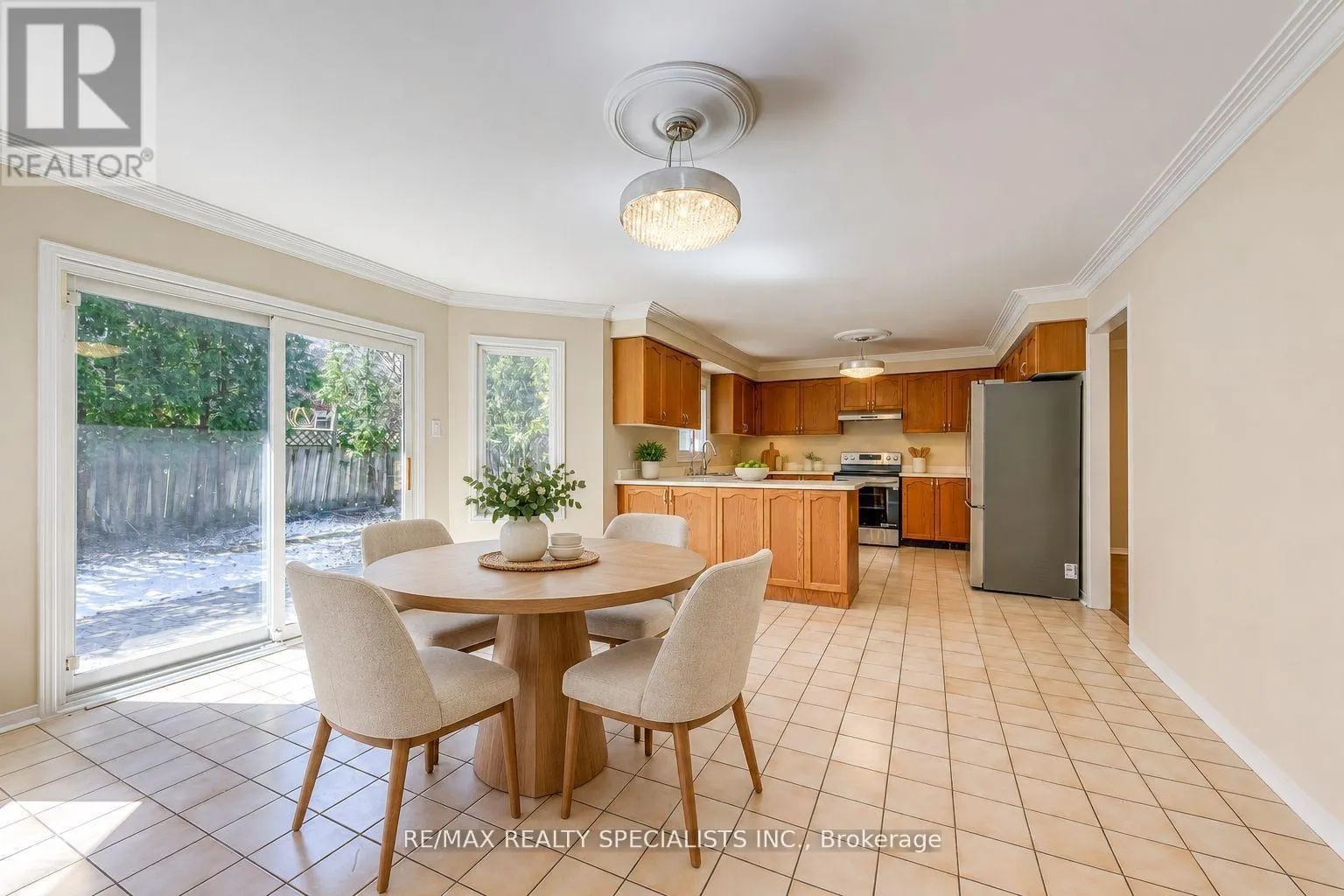 102 SUNFOREST DRIVE
