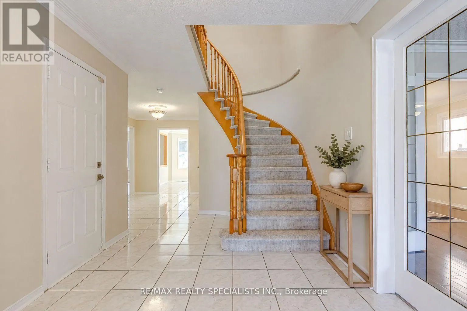 102 SUNFOREST DRIVE