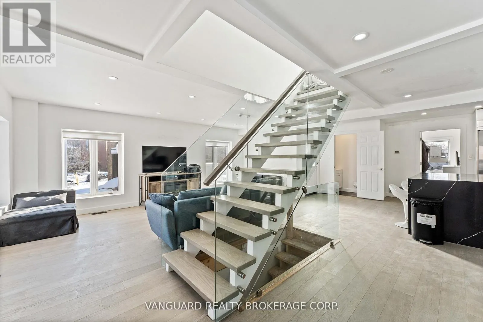 410 MAYBANK AVENUE