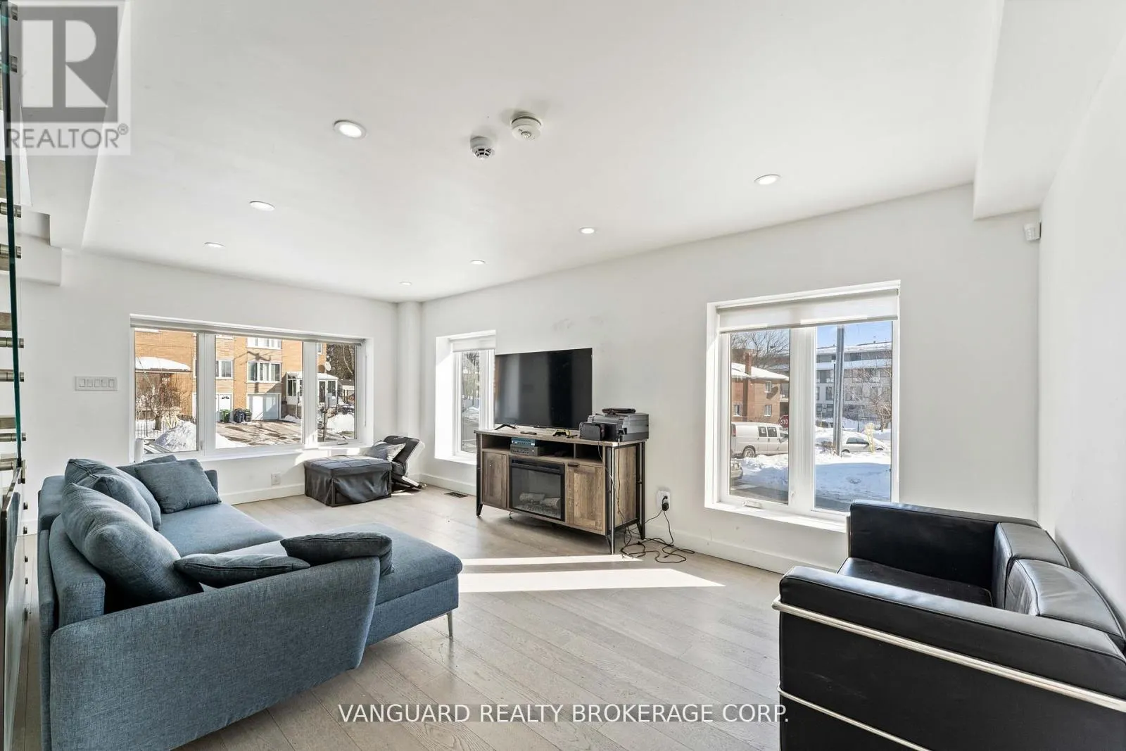 410 MAYBANK AVENUE