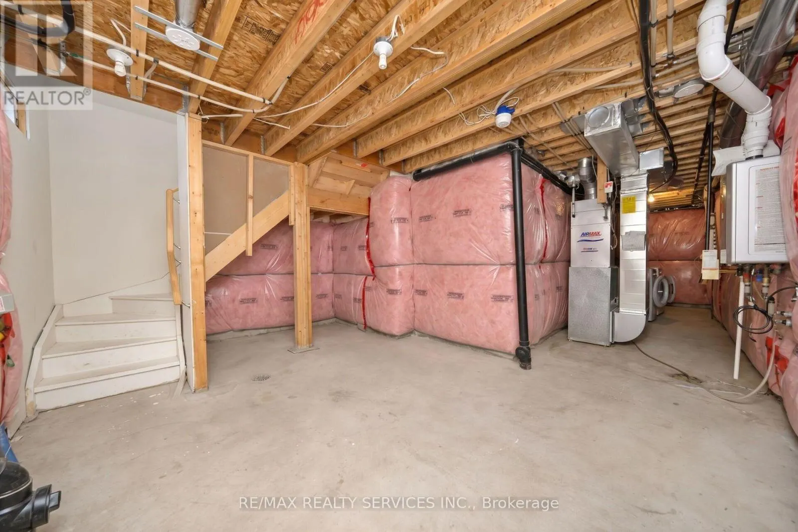 111 - 12 CEDARLAND ROAD