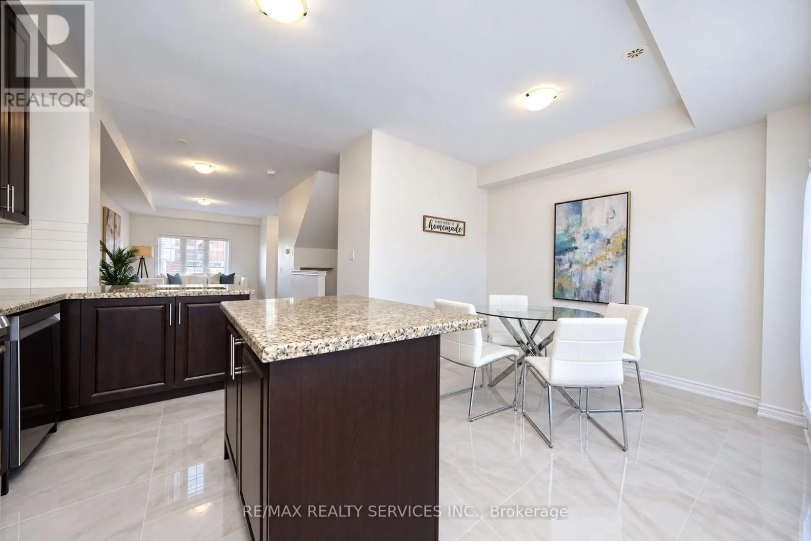 111 - 12 CEDARLAND ROAD