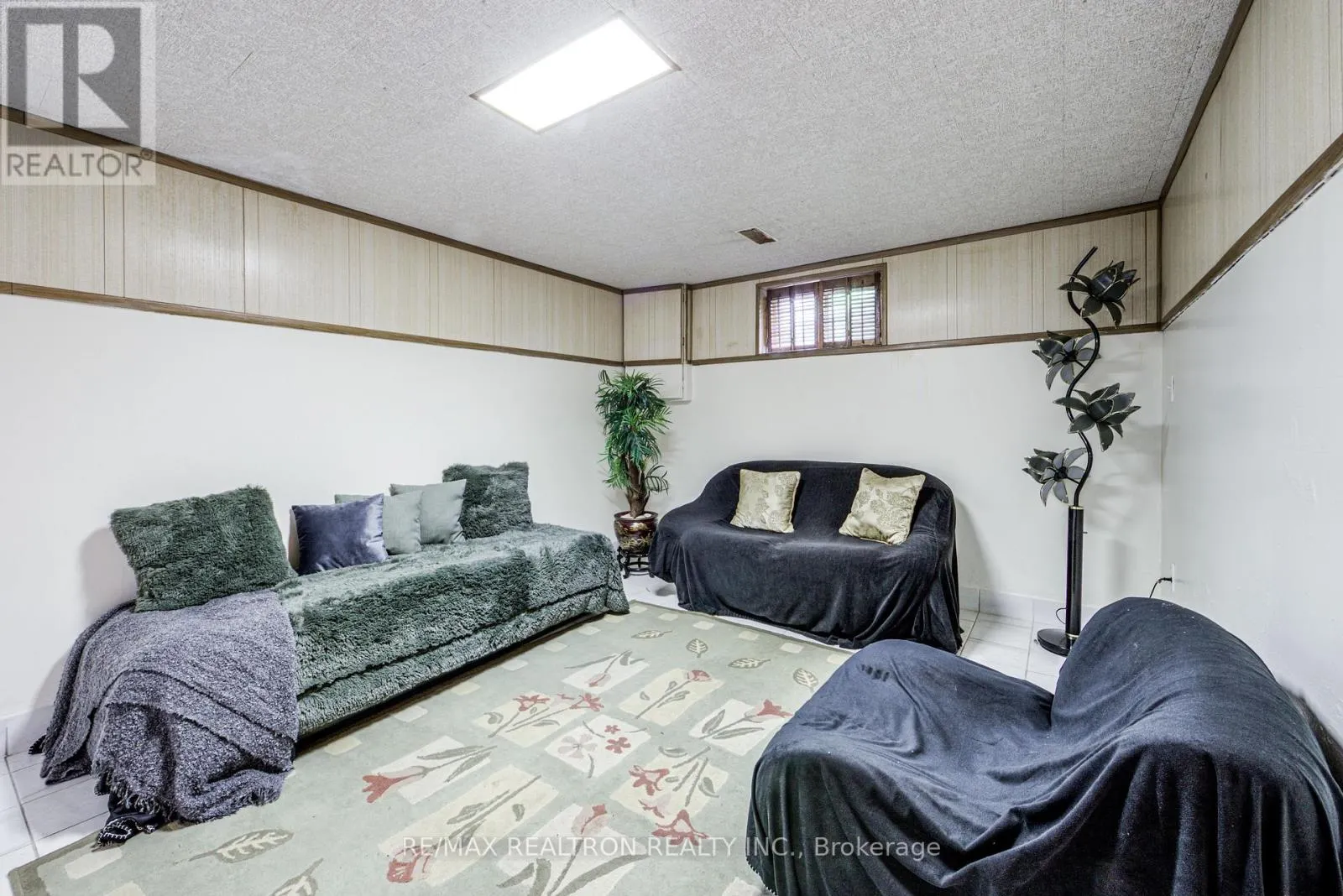 62 HULLMAR DRIVE