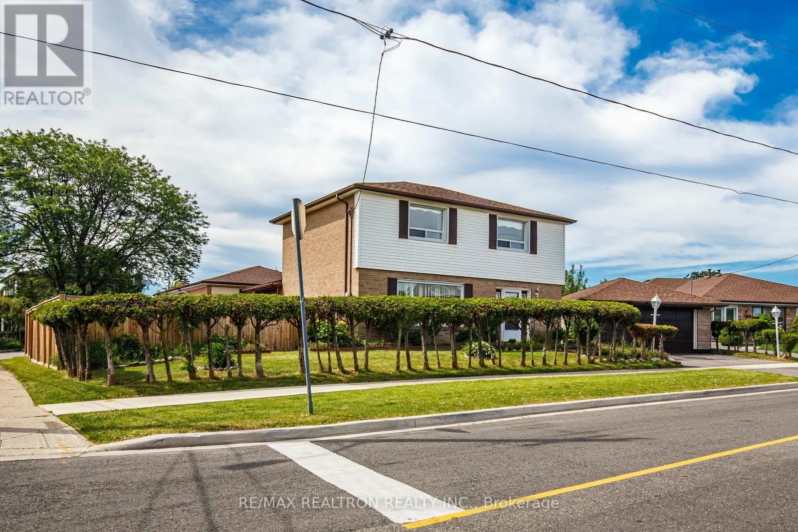 62 HULLMAR DRIVE