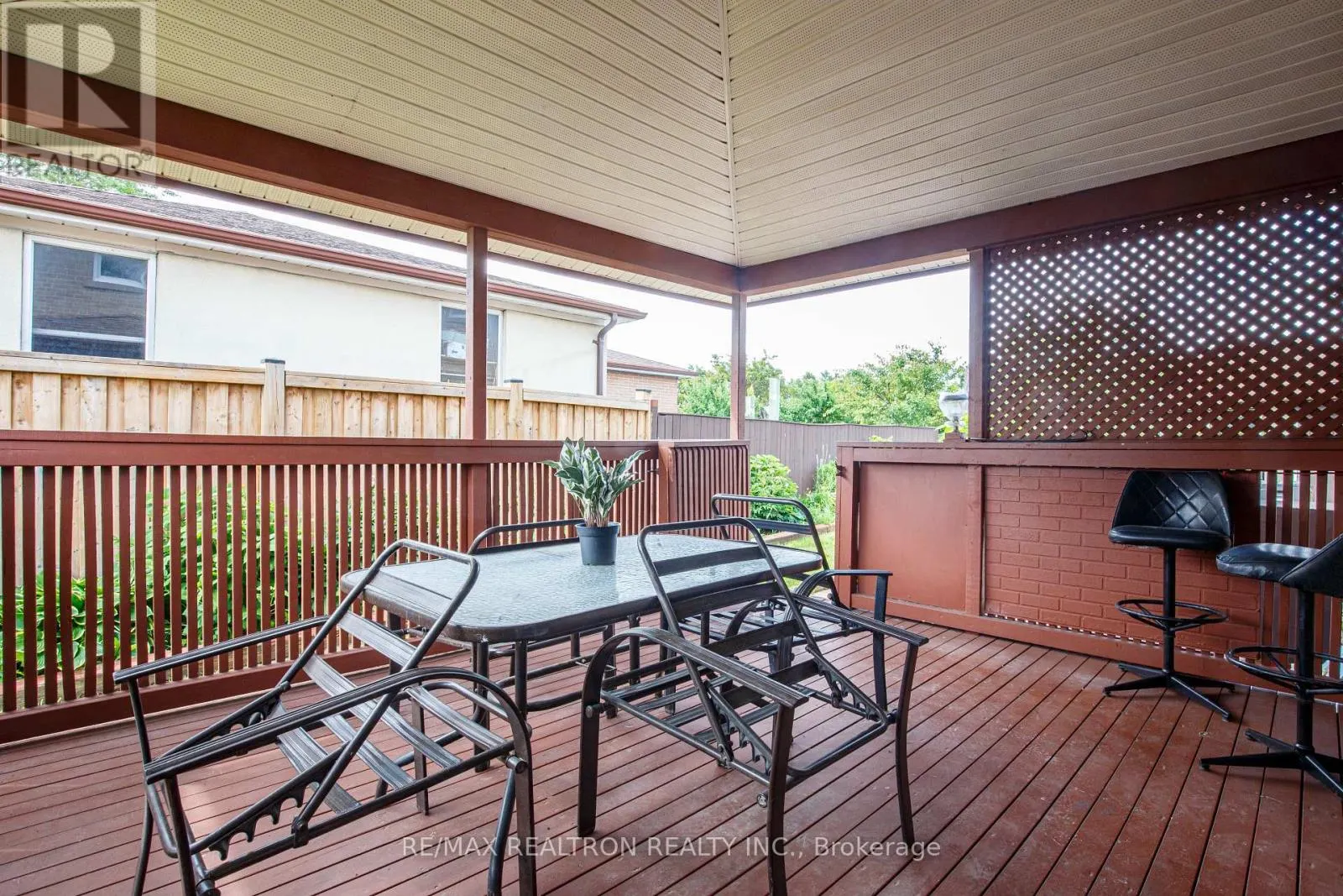 62 HULLMAR DRIVE