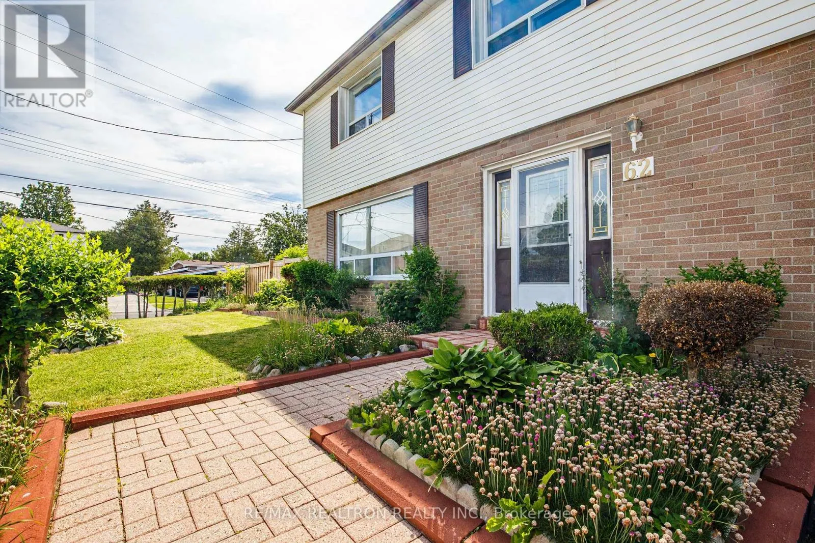 62 HULLMAR DRIVE