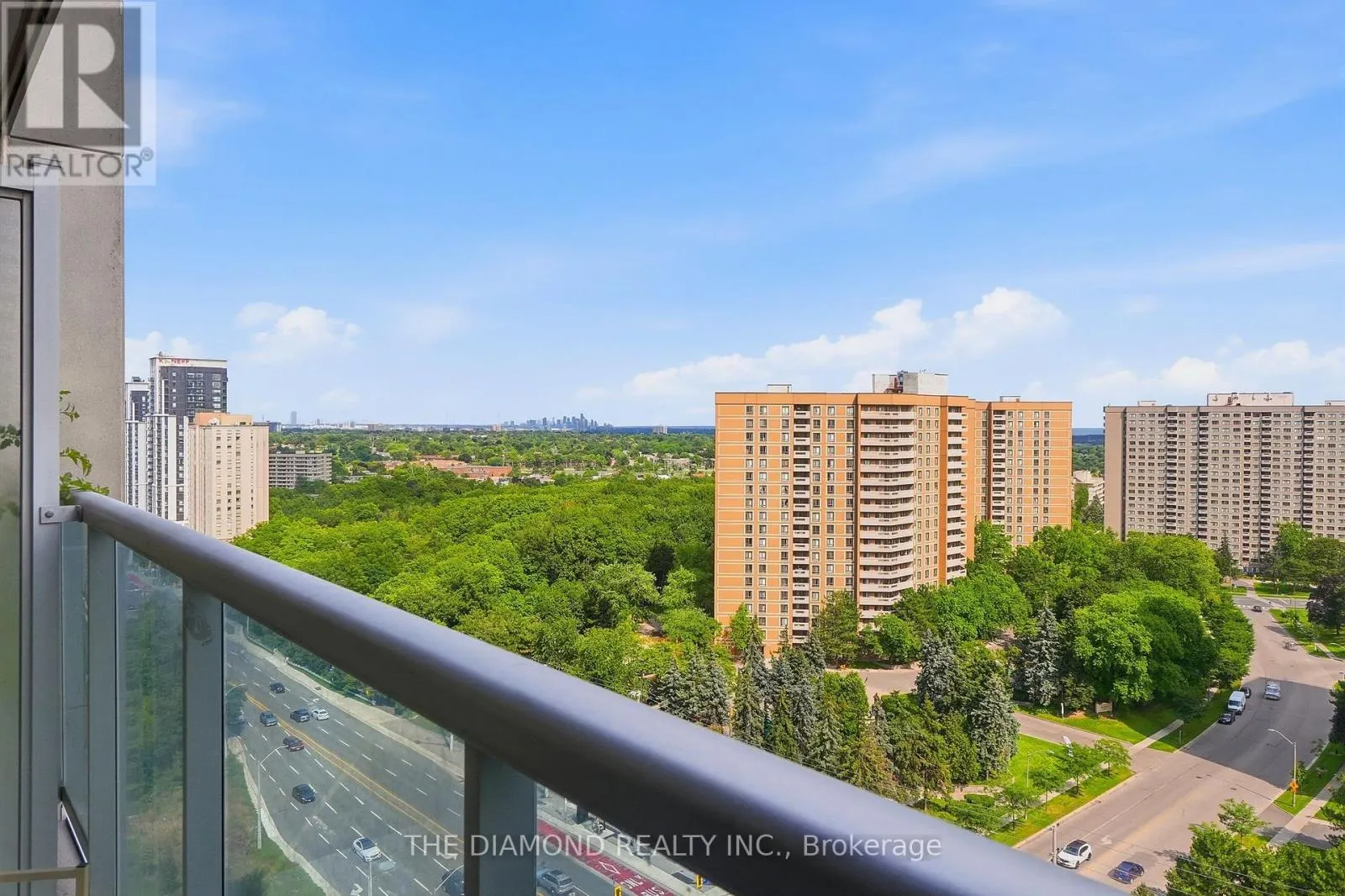 1505 - 90 ABSOLUTE AVENUE