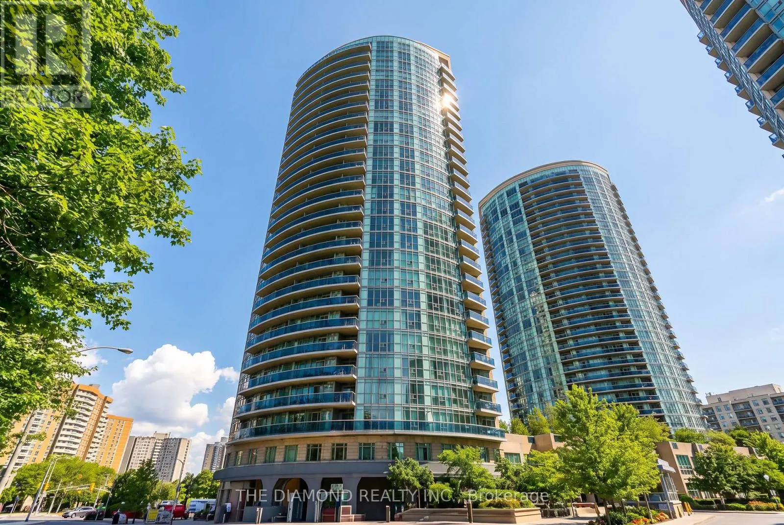 1505 - 90 ABSOLUTE AVENUE