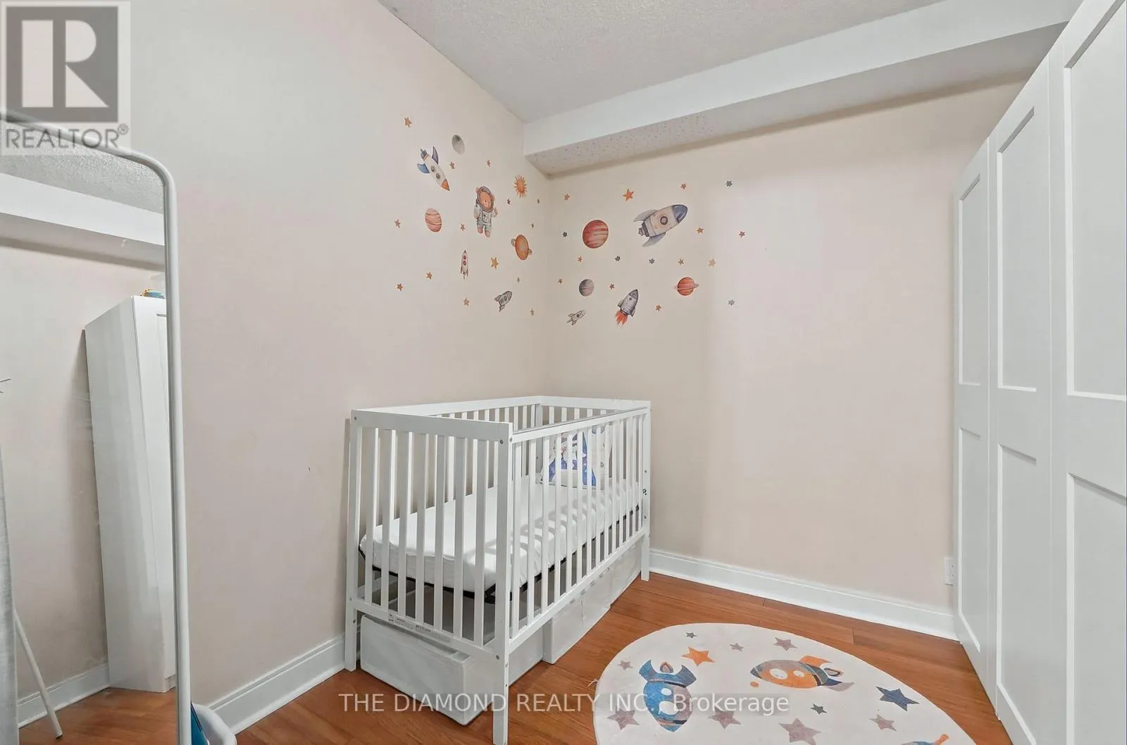 1505 - 90 ABSOLUTE AVENUE