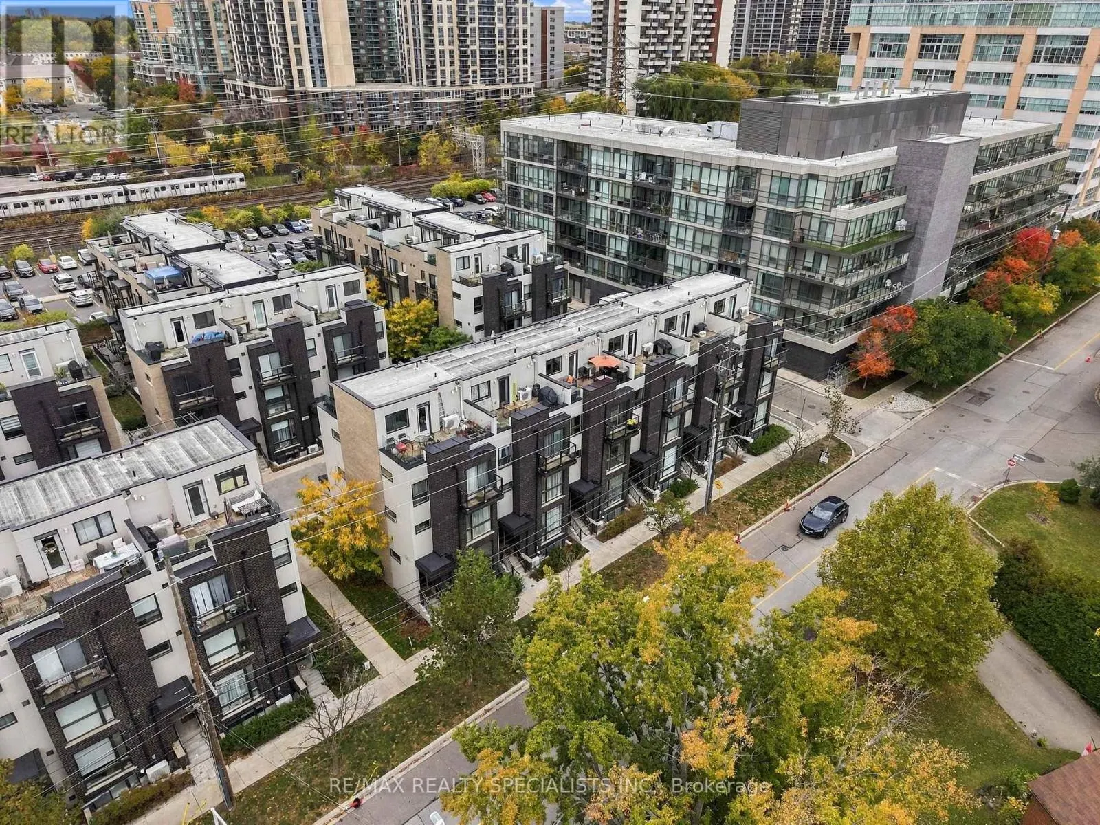 5 - 24 FIELDWAY ROAD