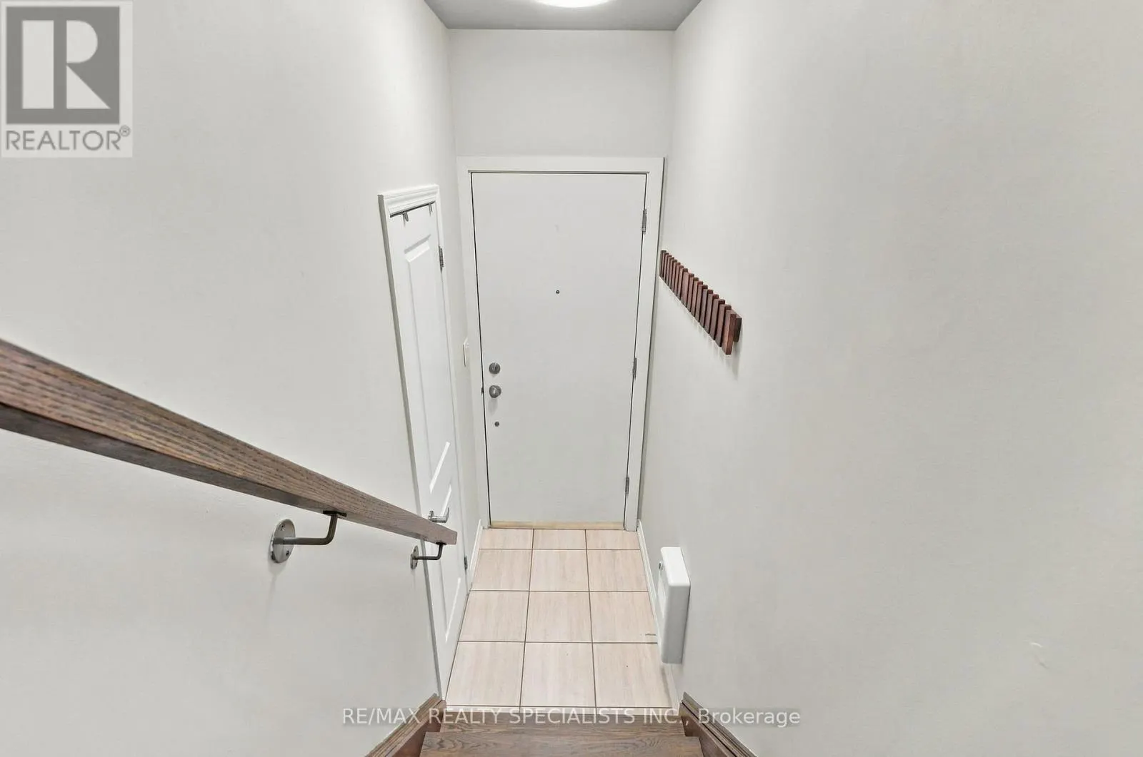5 - 24 FIELDWAY ROAD