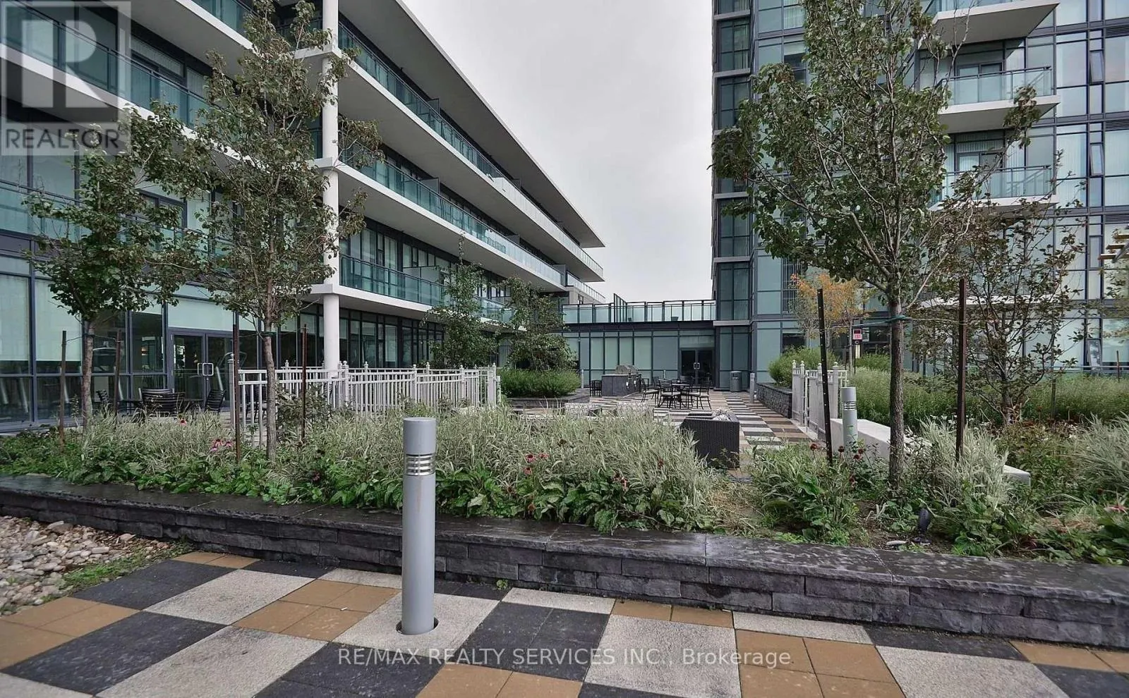 1801 - 4099 BRICKSTONE MEWS