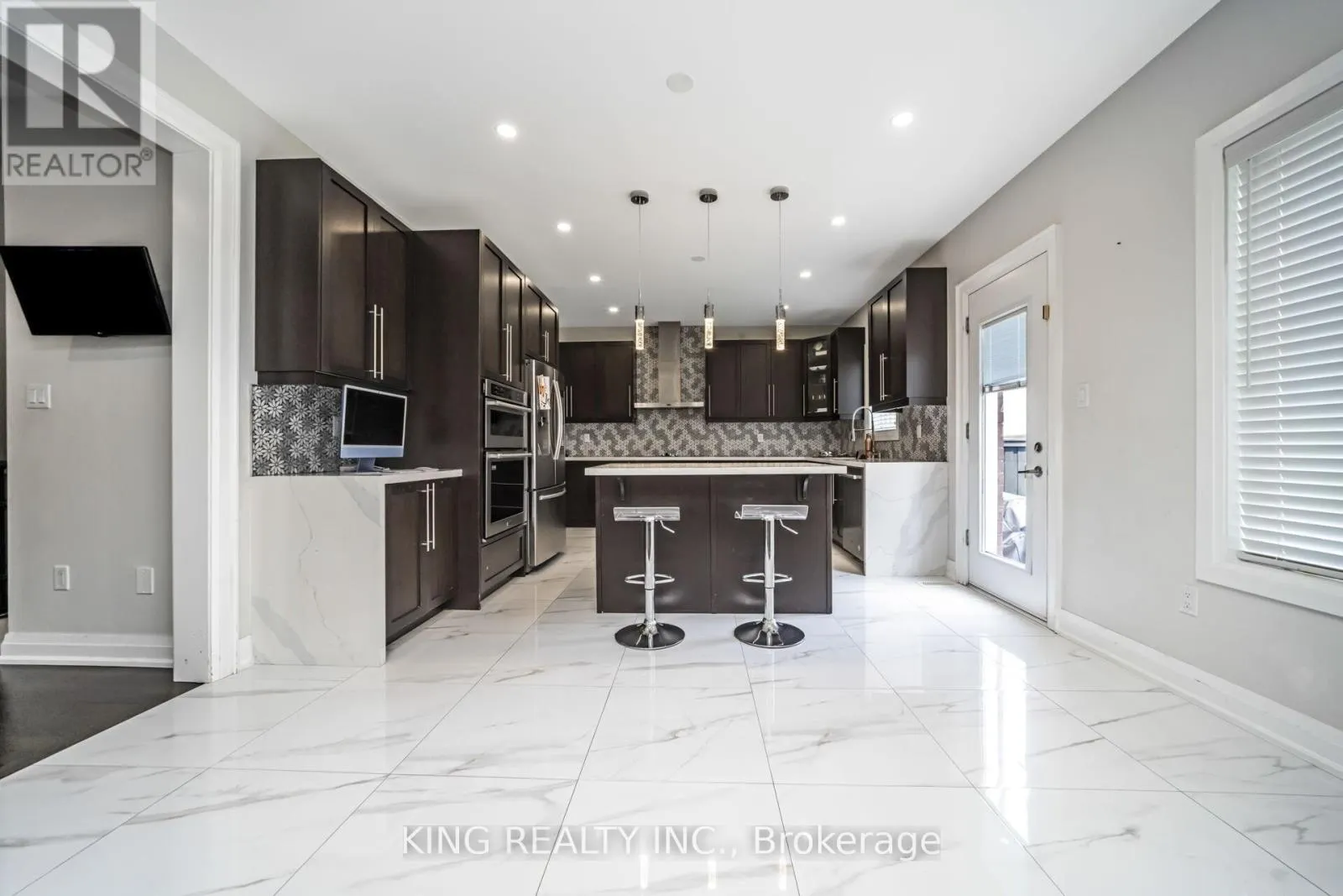 11 MALPASS STREET