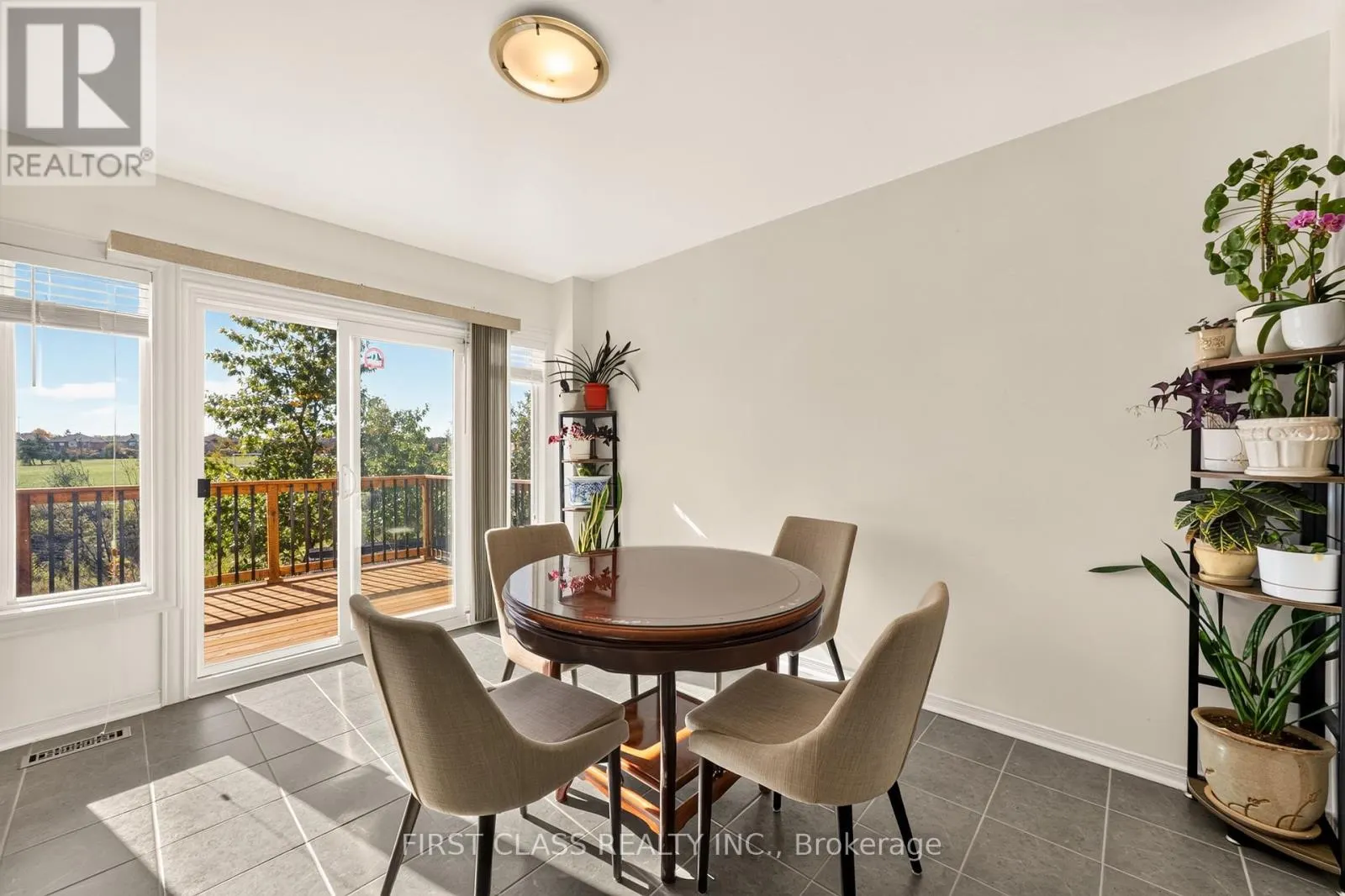 38 PACIFIC WIND CRESCENT