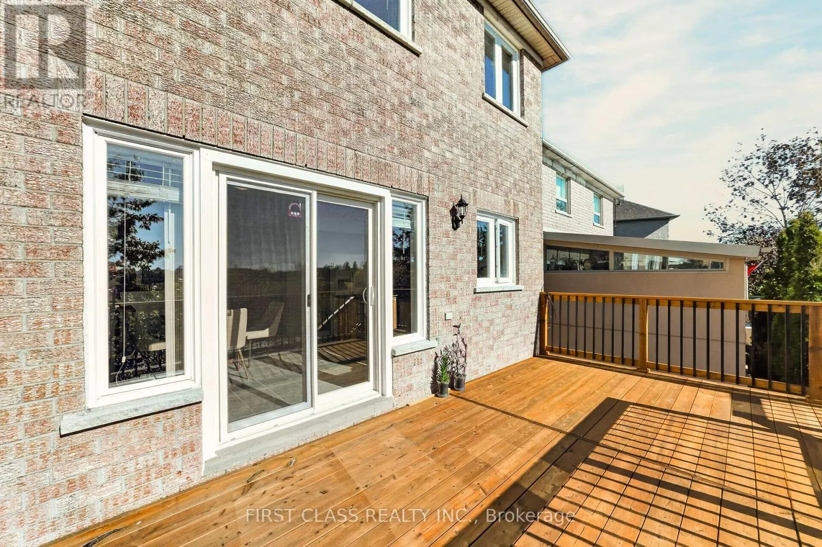 38 PACIFIC WIND CRESCENT