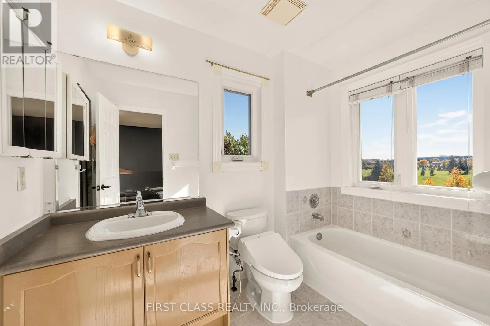 38 PACIFIC WIND CRESCENT