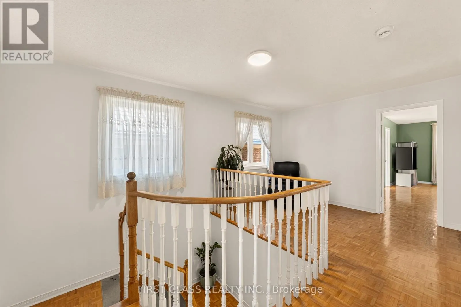 38 PACIFIC WIND CRESCENT